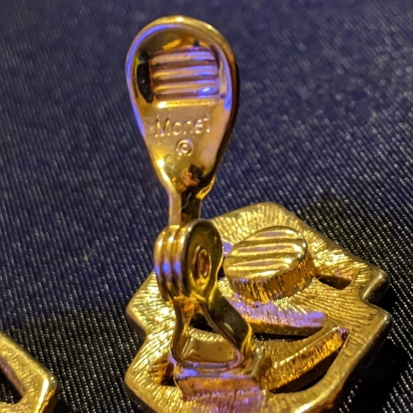 Vintage Monet Clip Earrings Black Enamel Geometric Gold Tone Metal - Picture 2 of 6